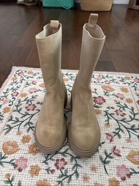 Tall Women's Suede Chelsea Boots in Beige STEVE MADDEN